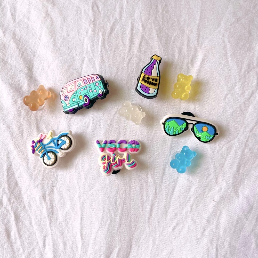 aesthetic 9pc croc charm pack!